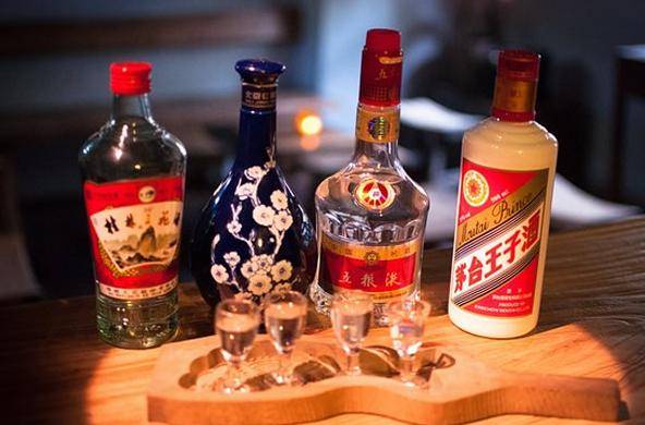 白酒代理全攻略 从铺货策略到新手入门，兼谈其他酒类代理的异同