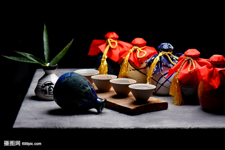 白酒 穿越时光的东方琼浆